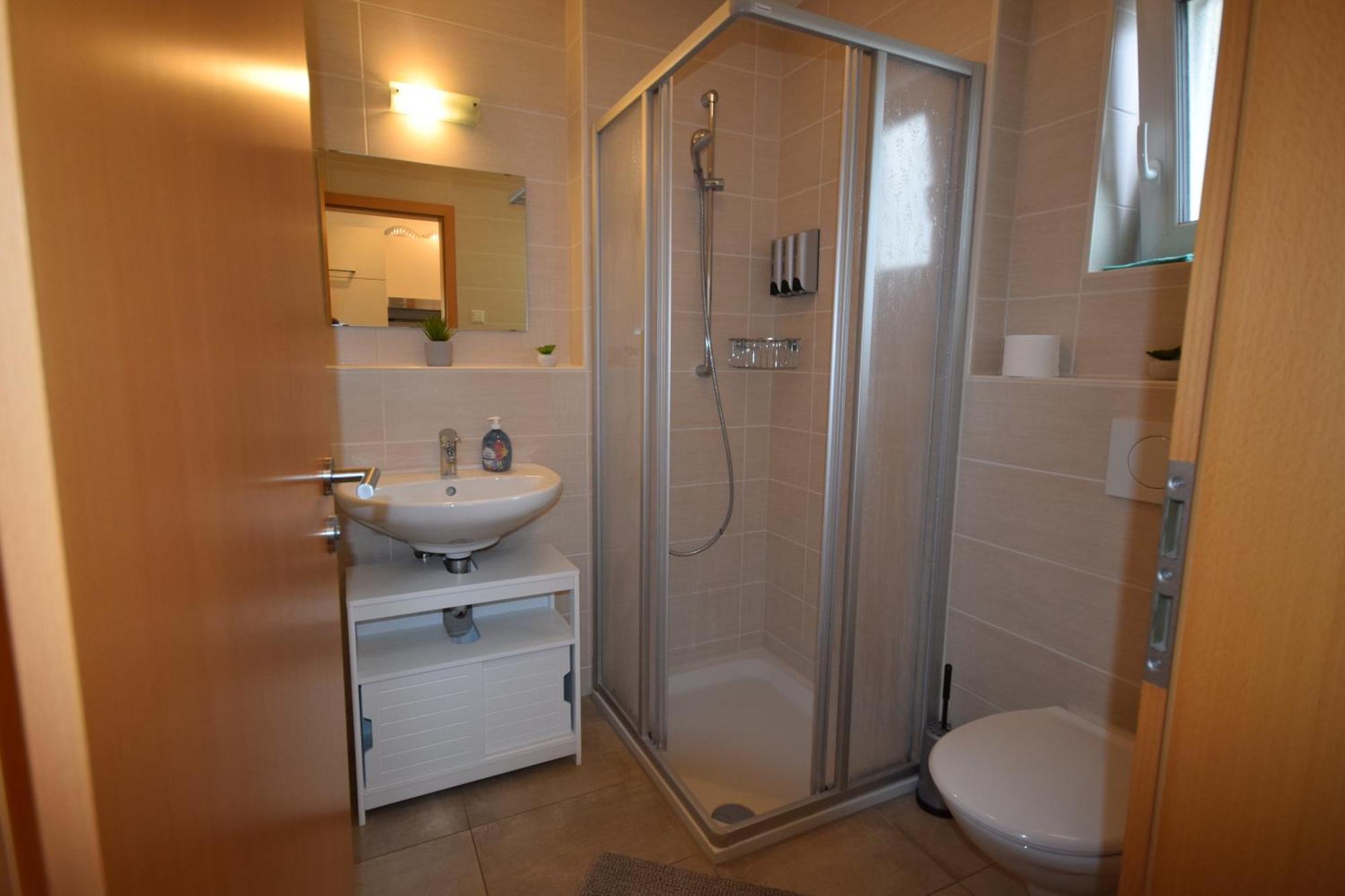 Nestwerk Komfort R23-12 - Balkon, Arbeitsplatz & Zentrumsnah Biberach an der Riß Exterior foto